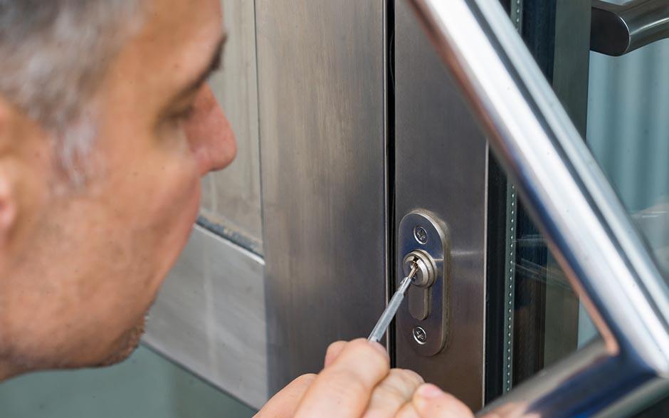 ouvrir une porte sans clé Bougival